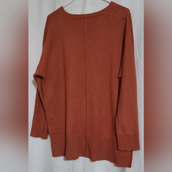 Tahari Women's Size Large Vee Neck Knit Pullover Sweater Think Caramelized! - Picture 8 of 9